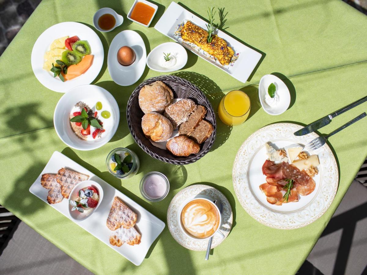 Hotel Weingut Innerleiterhof 첸나 외부 사진