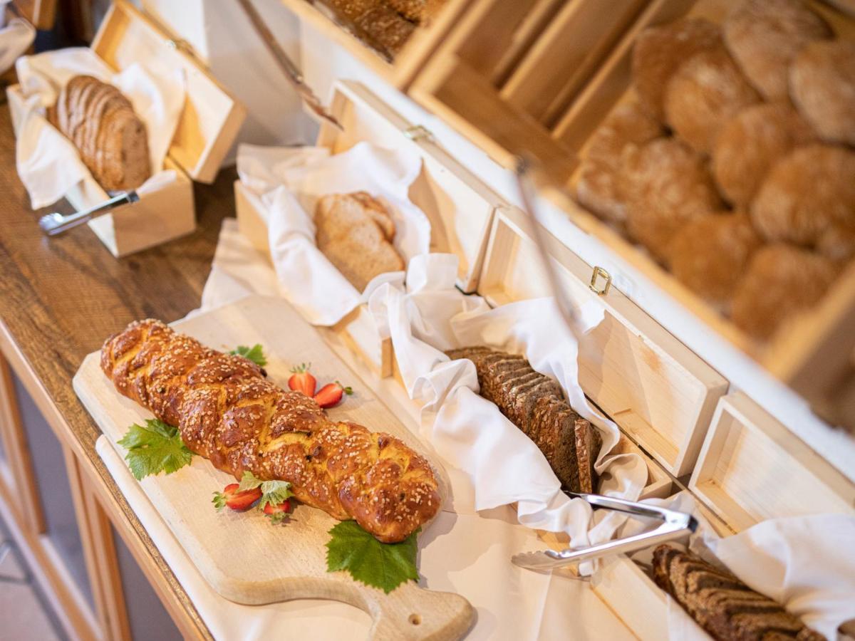 Hotel Weingut Innerleiterhof 첸나 외부 사진