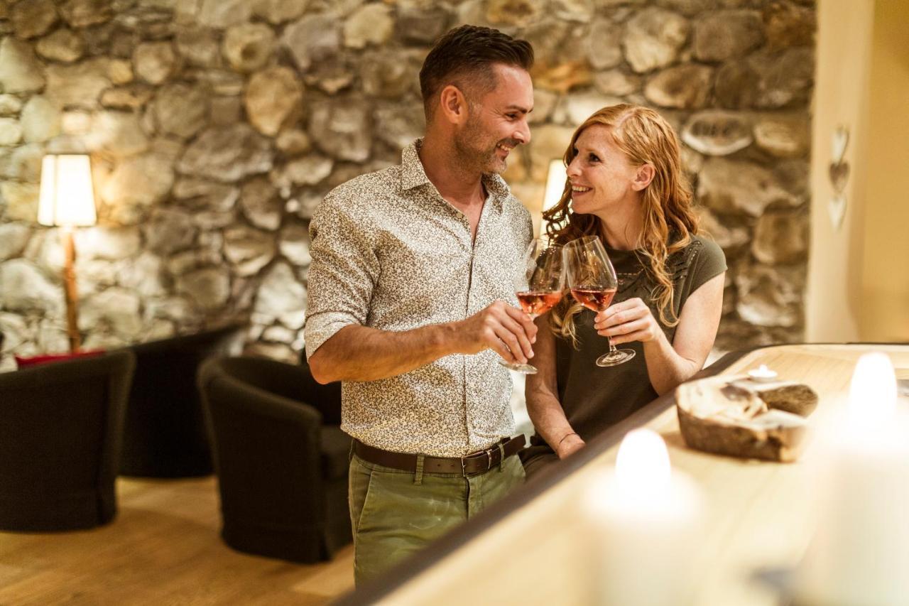 Hotel Weingut Innerleiterhof 첸나 외부 사진